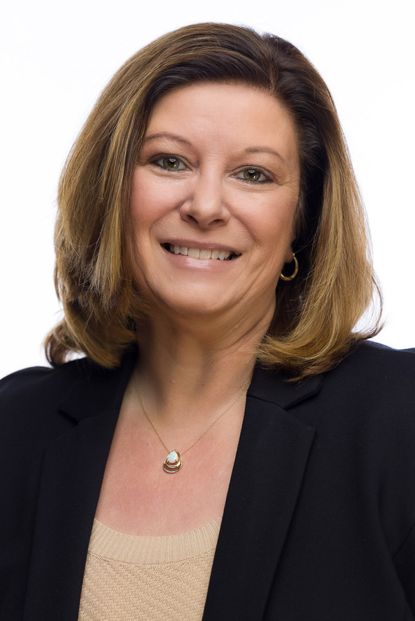 Tammy Kmitta Elkhart Cressy & Everett Real Estate